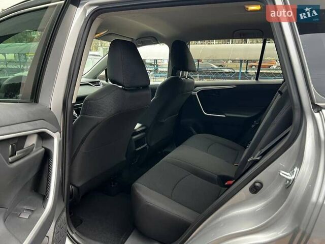 Серый Тойота РАВ 4, объемом двигателя 2.5 л и пробегом 223 тыс. км за 21900 $, фото 11 на Automoto.ua