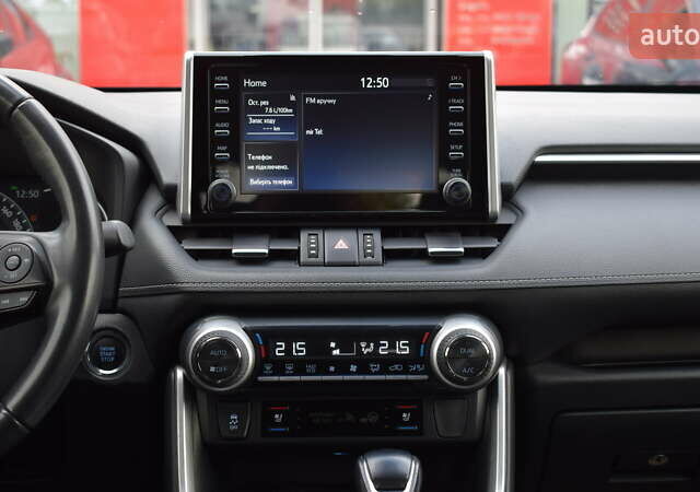 Тойота РАВ 4 2021 в Житомире на Automoto.ua Серый Тойота РАВ 4, объемом двигателя 1.99 л и пробегом 169 тыс. км за 28500 $, фото 14 на Automoto.ua