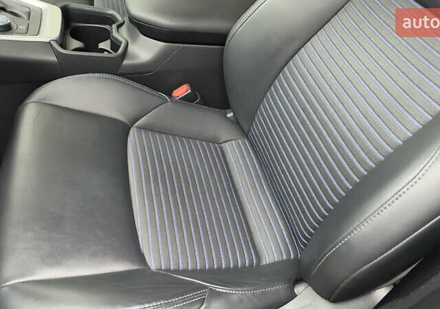 Сірий Тойота РАВ 4, об'ємом двигуна 2.49 л та пробігом 81 тис. км за 38000 $, фото 12 на Automoto.ua