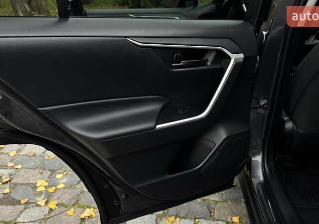 Серый Тойота РАВ 4, объемом двигателя 2.49 л и пробегом 63 тыс. км за 30999 $, фото 11 на Automoto.ua