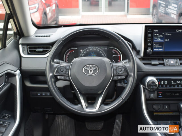 Тойота РАВ 4 2021 в Житомире на Automoto.ua Серый Тойота РАВ 4, объемом двигателя 2 л и пробегом 170 тыс. км за 28500 $, фото 12 на Automoto.ua