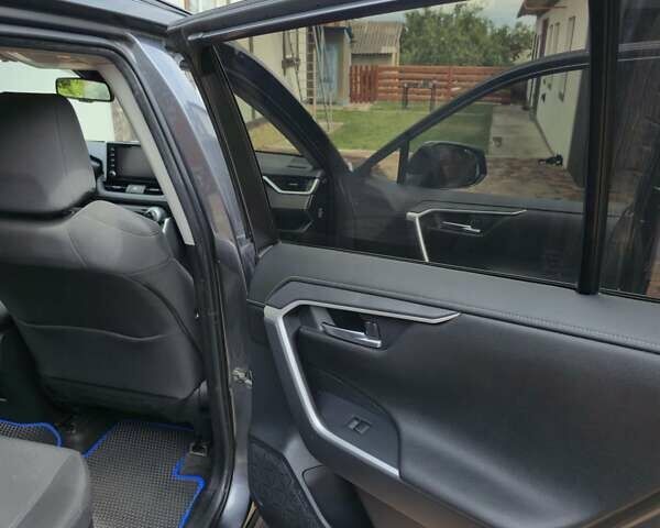 Серый Тойота РАВ 4, объемом двигателя 2.49 л и пробегом 90 тыс. км за 37000 $, фото 13 на Automoto.ua