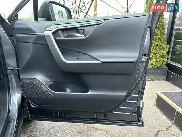 Серый Тойота РАВ 4, объемом двигателя 1.99 л и пробегом 48 тыс. км за 33500 $, фото 25 на Automoto.ua