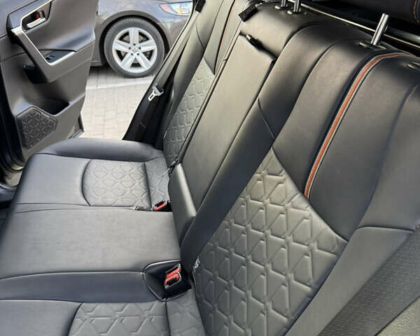 Серый Тойота РАВ 4, объемом двигателя 2.49 л и пробегом 72 тыс. км за 35500 $, фото 7 на Automoto.ua