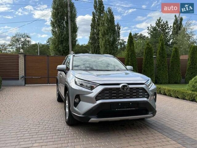 Серый Тойота РАВ 4, объемом двигателя 1.99 л и пробегом 39 тыс. км за 29700 $, фото 1 на Automoto.ua