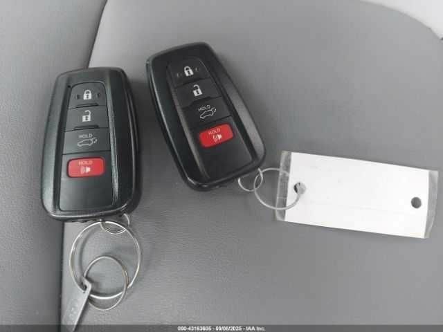 Сірий Тойота РАВ 4, об'ємом двигуна 2.5 л та пробігом 18 тис. км за 4000 $, фото 9 на Automoto.ua