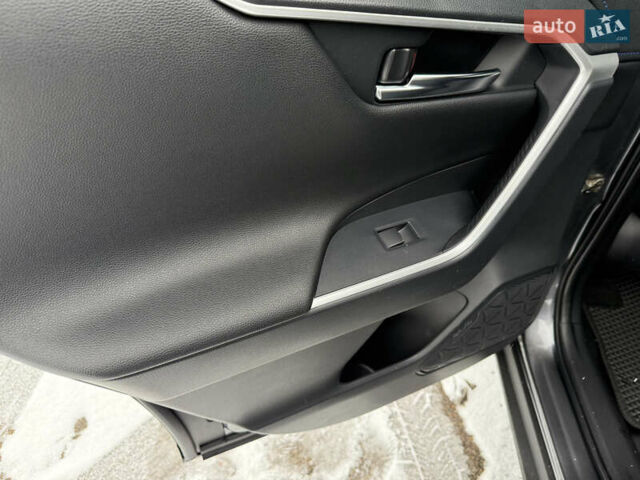 Серый Тойота РАВ 4, объемом двигателя 2.49 л и пробегом 119 тыс. км за 32950 $, фото 30 на Automoto.ua