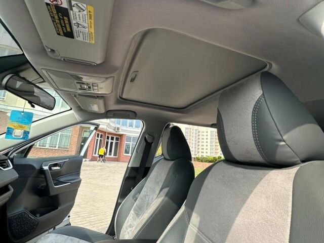 Серый Тойота РАВ 4, объемом двигателя 2 л и пробегом 33 тыс. км за 28000 $, фото 11 на Automoto.ua