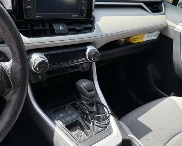 Серый Тойота РАВ 4, объемом двигателя 2.49 л и пробегом 109 тыс. км за 29000 $, фото 15 на Automoto.ua