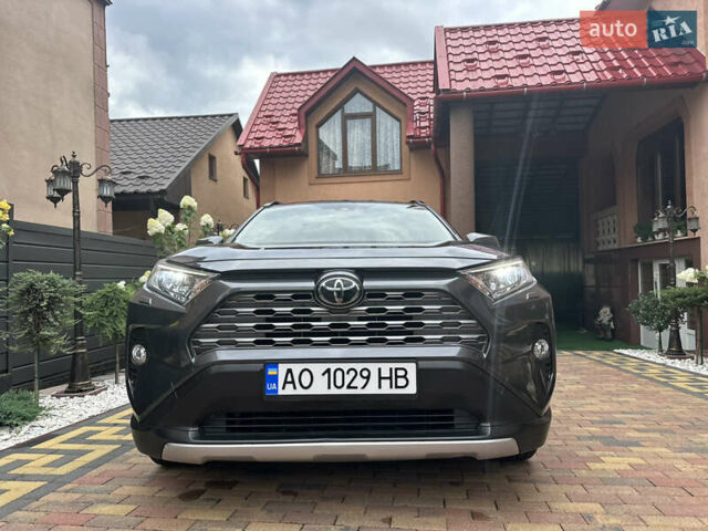 Сірий Тойота РАВ 4, об'ємом двигуна 1.99 л та пробігом 106 тис. км за 27777 $, фото 68 на Automoto.ua