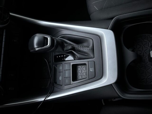 Серый Тойота РАВ 4, объемом двигателя 2.5 л и пробегом 18 тыс. км за 32990 $, фото 17 на Automoto.ua