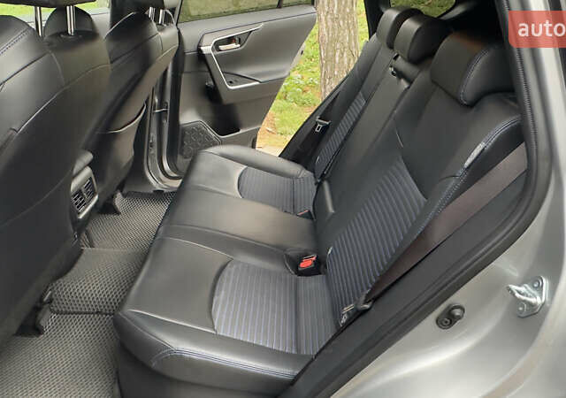 Сірий Тойота РАВ 4, об'ємом двигуна 2.49 л та пробігом 81 тис. км за 38000 $, фото 7 на Automoto.ua