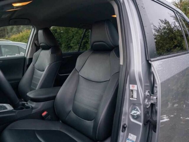 Серый Тойота РАВ 4, объемом двигателя 2.5 л и пробегом 78 тыс. км за 17800 $, фото 4 на Automoto.ua