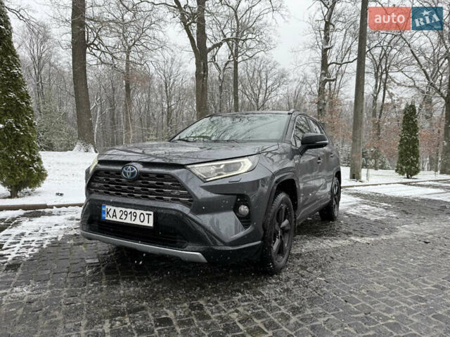 Серый Тойота РАВ 4, объемом двигателя 2.49 л и пробегом 119 тыс. км за 32950 $, фото 1 на Automoto.ua