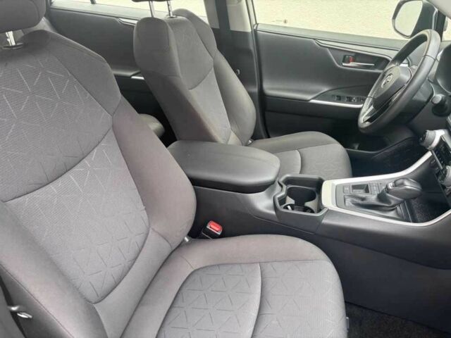 Сірий Тойота РАВ 4, об'ємом двигуна 2.5 л та пробігом 55 тис. км за 28500 $, фото 8 на Automoto.ua