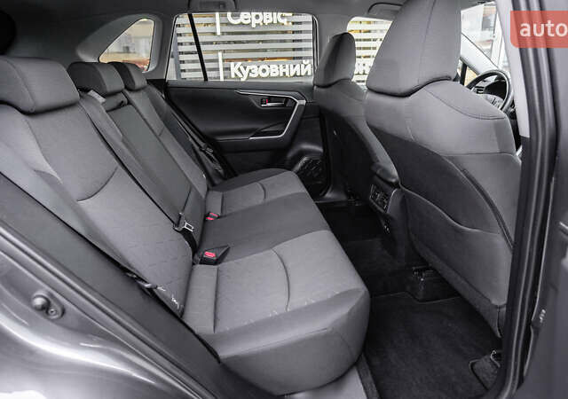 Серый Тойота РАВ 4, объемом двигателя 1.99 л и пробегом 55 тыс. км за 29108 $, фото 6 на Automoto.ua