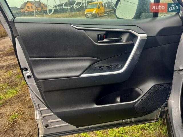 Сірий Тойота РАВ 4, об'ємом двигуна 2.5 л та пробігом 30 тис. км за 14700 $, фото 5 на Automoto.ua