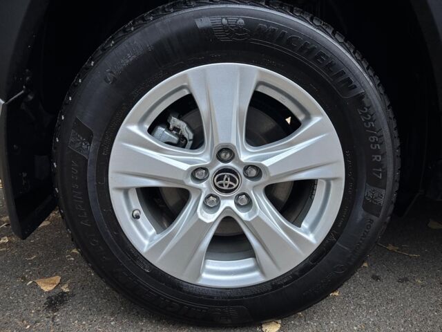 Серый Тойота РАВ 4, объемом двигателя 2.5 л и пробегом 18 тыс. км за 32990 $, фото 11 на Automoto.ua