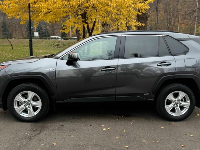 Серый Тойота РАВ 4, объемом двигателя 2.5 л и пробегом 63 тыс. км за 29500 $, фото 1 на Automoto.ua