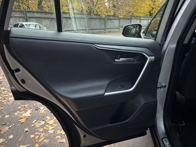 Серый Тойота РАВ 4, объемом двигателя 2.5 л и пробегом 18 тыс. км за 32990 $, фото 13 на Automoto.ua