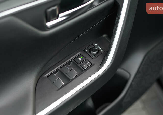 Серый Тойота РАВ 4, объемом двигателя 1.99 л и пробегом 55 тыс. км за 29108 $, фото 11 на Automoto.ua