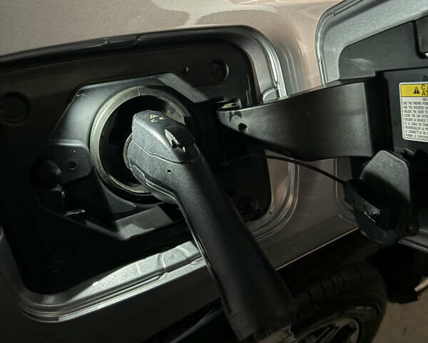 Серый Тойота РАВ 4, объемом двигателя 2.49 л и пробегом 67 тыс. км за 36999 $, фото 45 на Automoto.ua