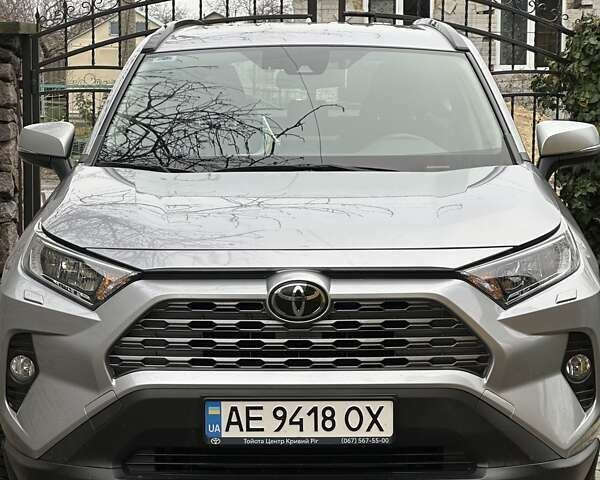 Сірий Тойота РАВ 4, об'ємом двигуна 1.99 л та пробігом 45 тис. км за 29515 $, фото 4 на Automoto.ua