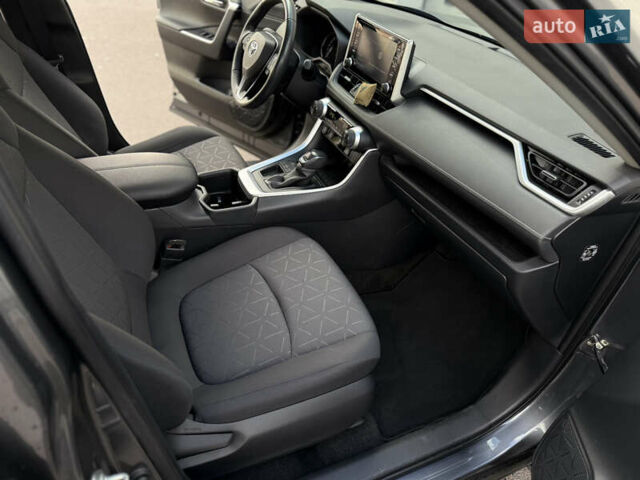 Серый Тойота РАВ 4, объемом двигателя 1.99 л и пробегом 26 тыс. км за 30500 $, фото 32 на Automoto.ua