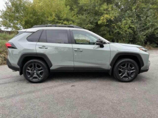 Серый Тойота РАВ 4, объемом двигателя 2.5 л и пробегом 21 тыс. км за 16400 $, фото 7 на Automoto.ua