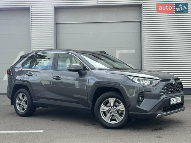 Серый Тойота РАВ 4, объемом двигателя 1.99 л и пробегом 26 тыс. км за 30500 $, фото 2 на Automoto.ua