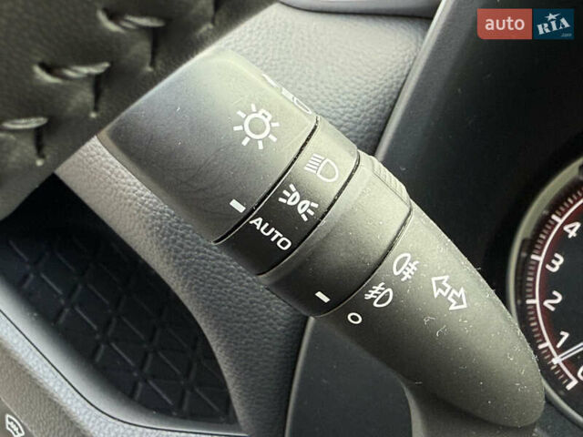 Тойота РАВ 4 2022 у Києві на Automoto.ua Сірий Тойота РАВ 4, об'ємом двигуна 1.99 л та пробігом 9 тис. км за 37900 $, фото 32 на Automoto.ua