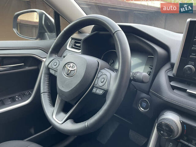 Сірий Тойота РАВ 4, об'ємом двигуна 1.99 л та пробігом 8 тис. км за 31600 $, фото 38 на Automoto.ua