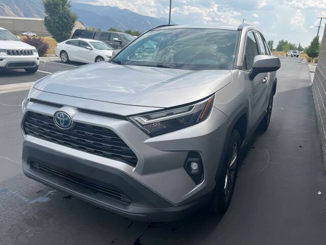 Серый Тойота РАВ 4, объемом двигателя 2.5 л и пробегом 28 тыс. км за 19900 $, фото 2 на Automoto.ua