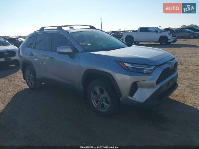 Серый Тойота РАВ 4, объемом двигателя 2.49 л и пробегом 96 тыс. км за 12000 $, фото 1 на Automoto.ua