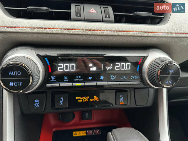 Серый Тойота РАВ 4, объемом двигателя 2.5 л и пробегом 19 тыс. км за 45490 $, фото 48 на Automoto.ua