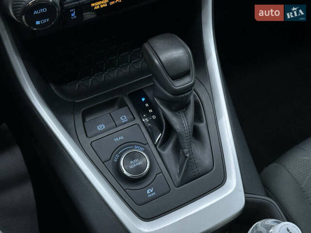 Серый Тойота РАВ 4, объемом двигателя 2.5 л и пробегом 81 тыс. км за 28500 $, фото 16 на Automoto.ua