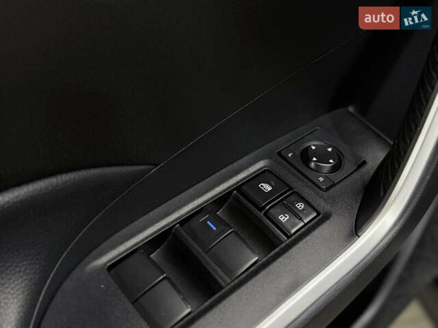 Сірий Тойота РАВ 4, об'ємом двигуна 2.49 л та пробігом 56 тис. км за 31499 $, фото 20 на Automoto.ua