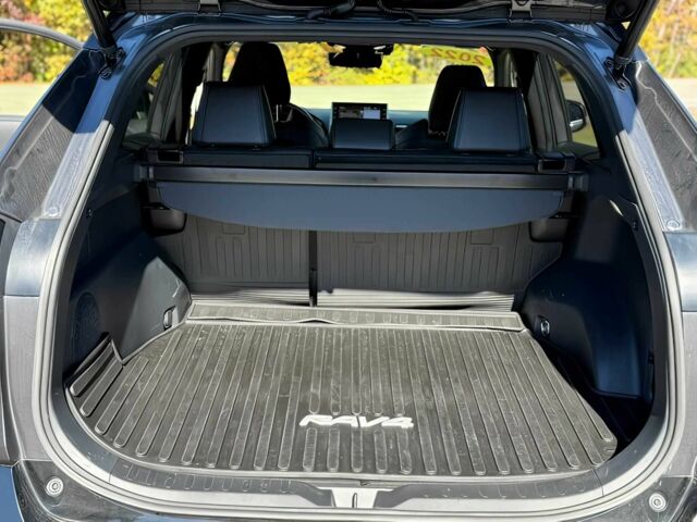 Серый Тойота РАВ 4, объемом двигателя 2.5 л и пробегом 11 тыс. км за 17000 $, фото 14 на Automoto.ua