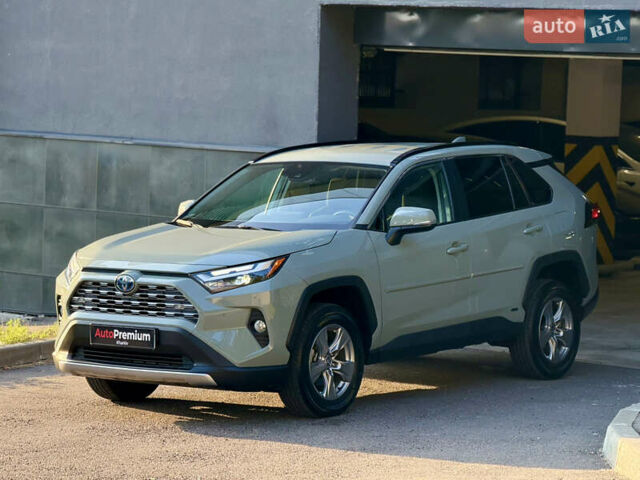 Сірий Тойота РАВ 4, об'ємом двигуна 2.5 л та пробігом 25 тис. км за 33000 $, фото 2 на Automoto.ua