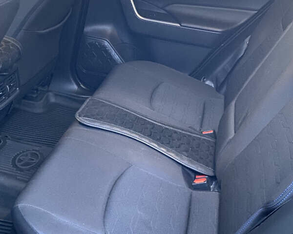 Сірий Тойота РАВ 4, об'ємом двигуна 2.5 л та пробігом 85 тис. км за 32000 $, фото 7 на Automoto.ua