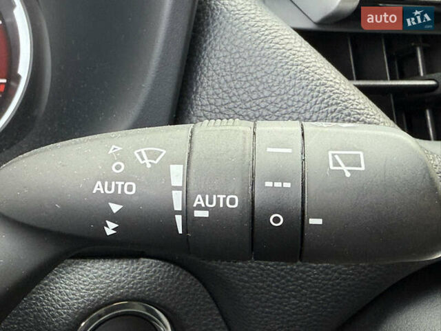 Тойота РАВ 4 2022 у Києві на Automoto.ua Сірий Тойота РАВ 4, об'ємом двигуна 1.99 л та пробігом 9 тис. км за 37900 $, фото 31 на Automoto.ua