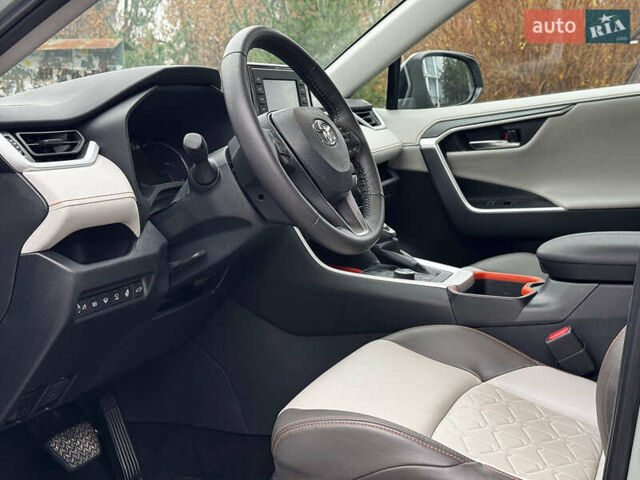 Серый Тойота РАВ 4, объемом двигателя 2.5 л и пробегом 19 тыс. км за 45490 $, фото 38 на Automoto.ua