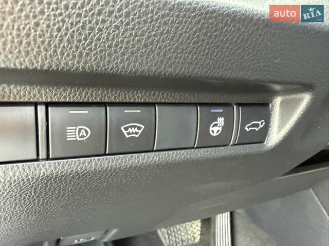 Тойота РАВ 4 2022 у Києві на Automoto.ua Сірий Тойота РАВ 4, об'ємом двигуна 1.99 л та пробігом 9 тис. км за 37900 $, фото 16 на Automoto.ua