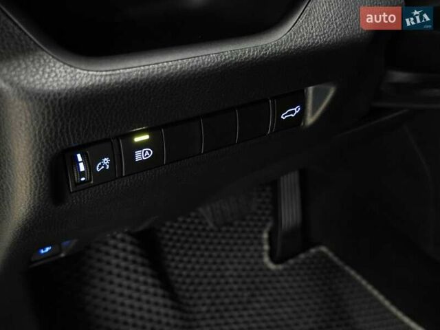 Серый Тойота РАВ 4, объемом двигателя 2.49 л и пробегом 56 тыс. км за 33999 $, фото 18 на Automoto.ua