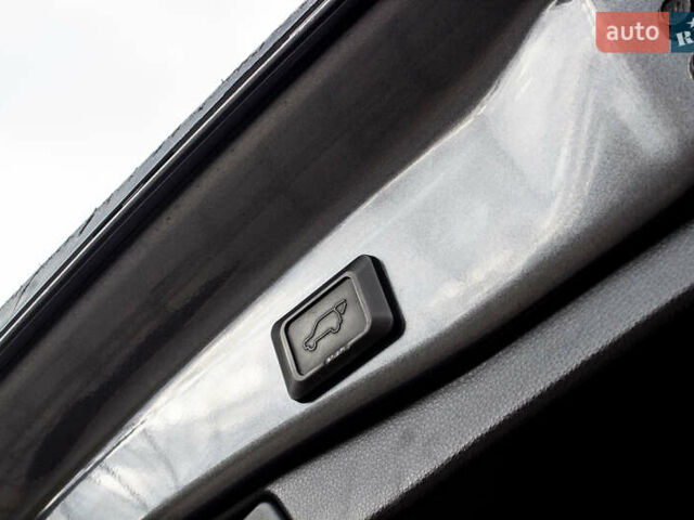 Сірий Тойота РАВ 4, об'ємом двигуна 2.49 л та пробігом 83 тис. км за 46000 $, фото 33 на Automoto.ua