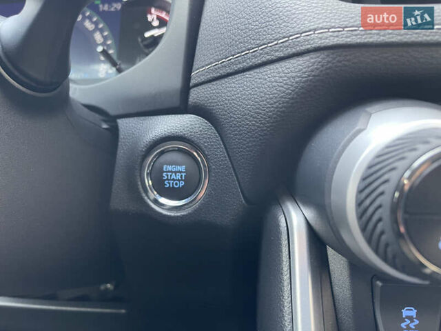 Сірий Тойота РАВ 4, об'ємом двигуна 1.99 л та пробігом 8 тис. км за 31600 $, фото 46 на Automoto.ua