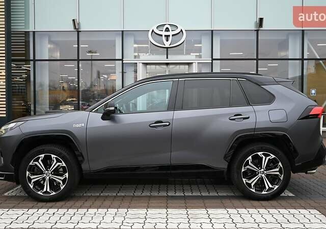 Сірий Тойота РАВ 4, об'ємом двигуна 2.49 л та пробігом 125 тис. км за 43407 $, фото 2 на Automoto.ua