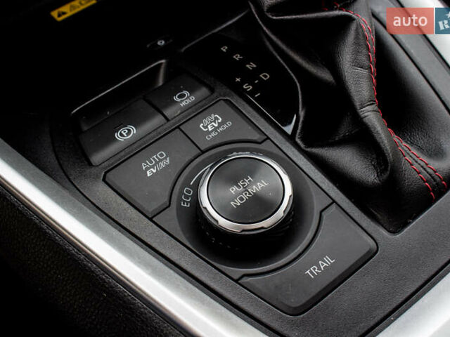 Сірий Тойота РАВ 4, об'ємом двигуна 2.49 л та пробігом 83 тис. км за 46000 $, фото 66 на Automoto.ua