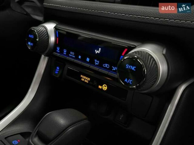 Серый Тойота РАВ 4, объемом двигателя 2.49 л и пробегом 56 тыс. км за 33999 $, фото 23 на Automoto.ua