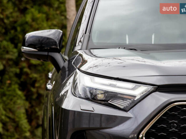 Сірий Тойота РАВ 4, об'ємом двигуна 2.49 л та пробігом 83 тис. км за 46000 $, фото 2 на Automoto.ua